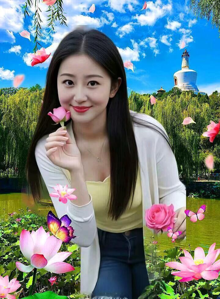 少女与自然：花海中的甜美时光