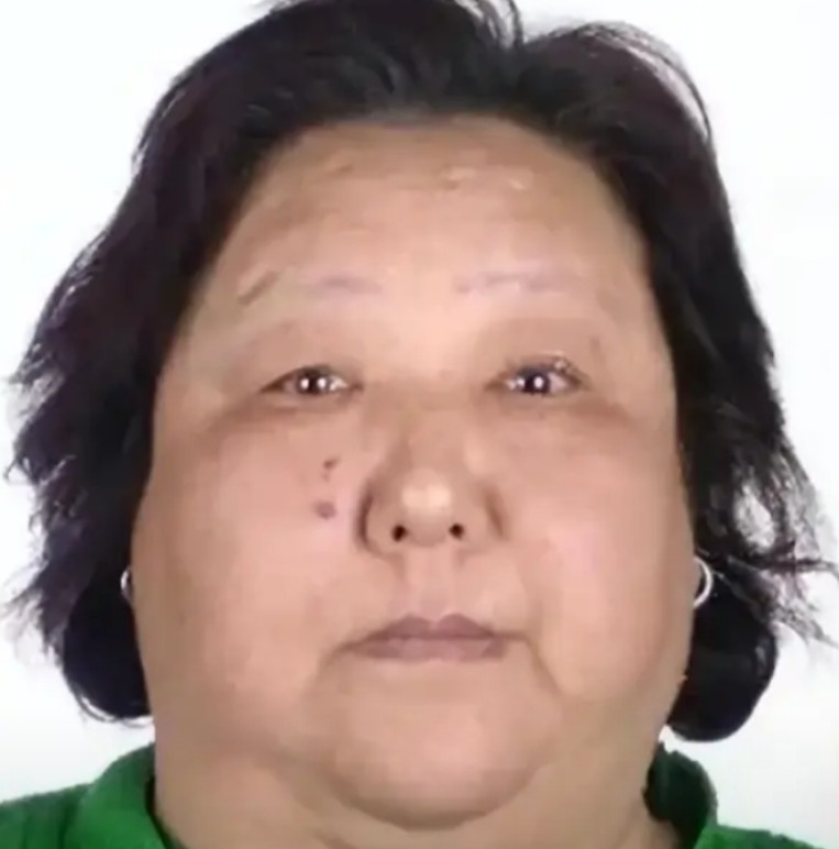 2019年天津杜大妈：10年碰瓷357次，带女儿发家致富，下场大快人心！轮椅一坐