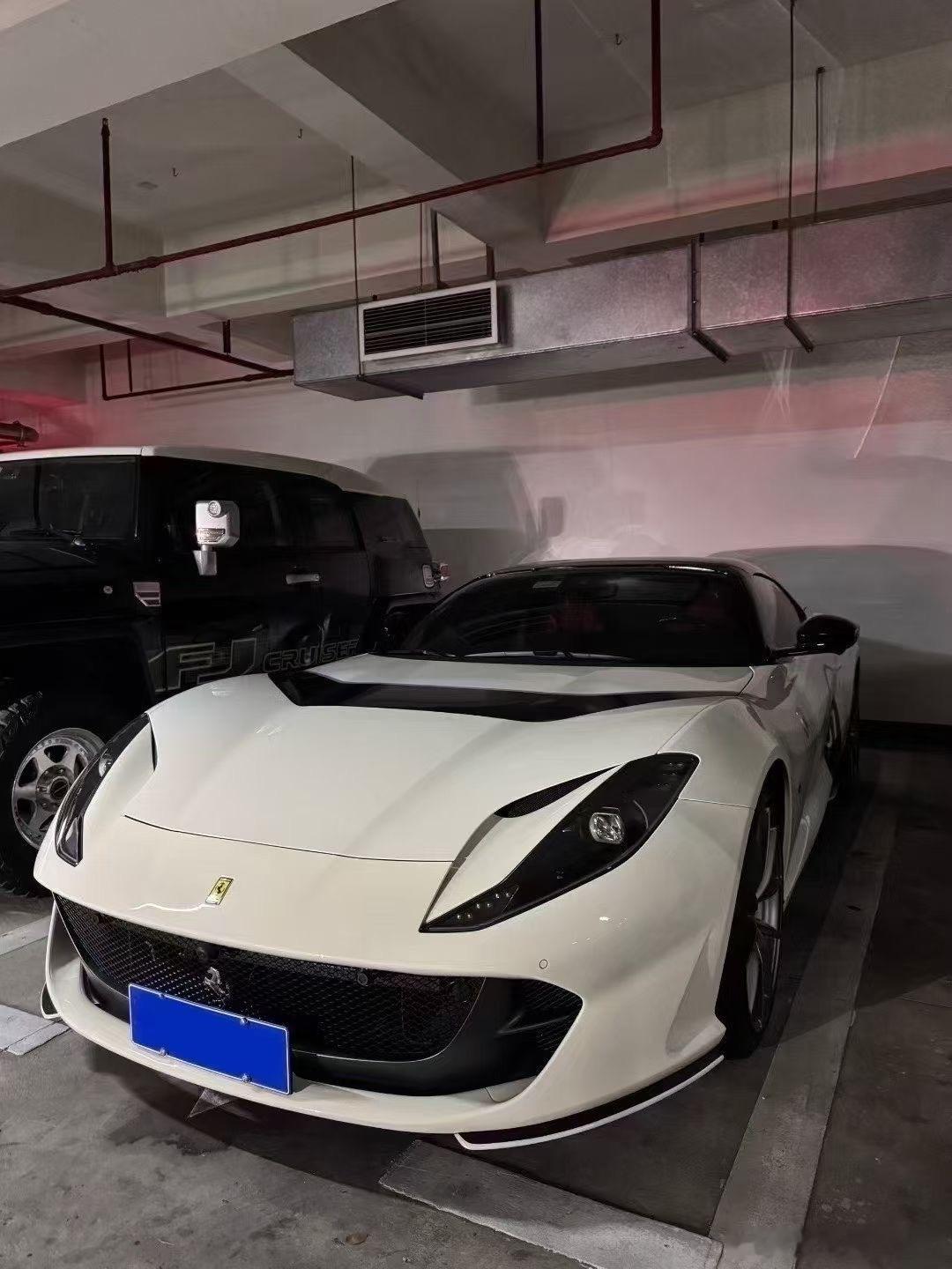 法拉利812GTS，配置拉满，23年5000km，可遇不可求​​​