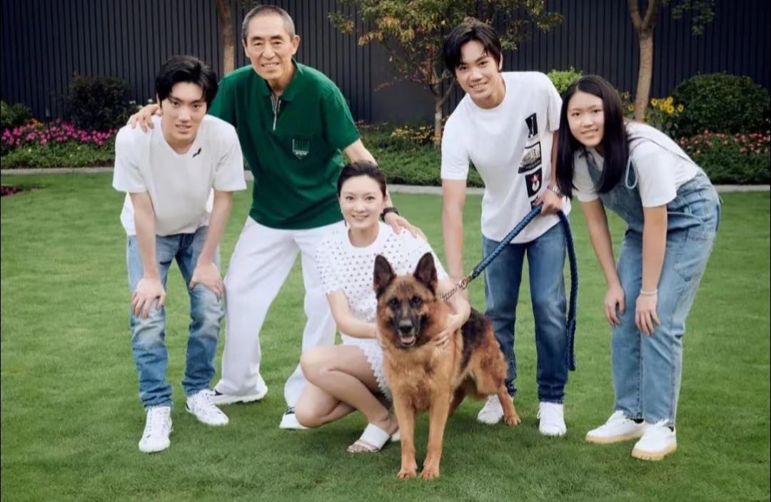 原来最可怕的不是张艺谋而是他家三个孩子大儿子耶鲁导演系毕业二儿子学制片