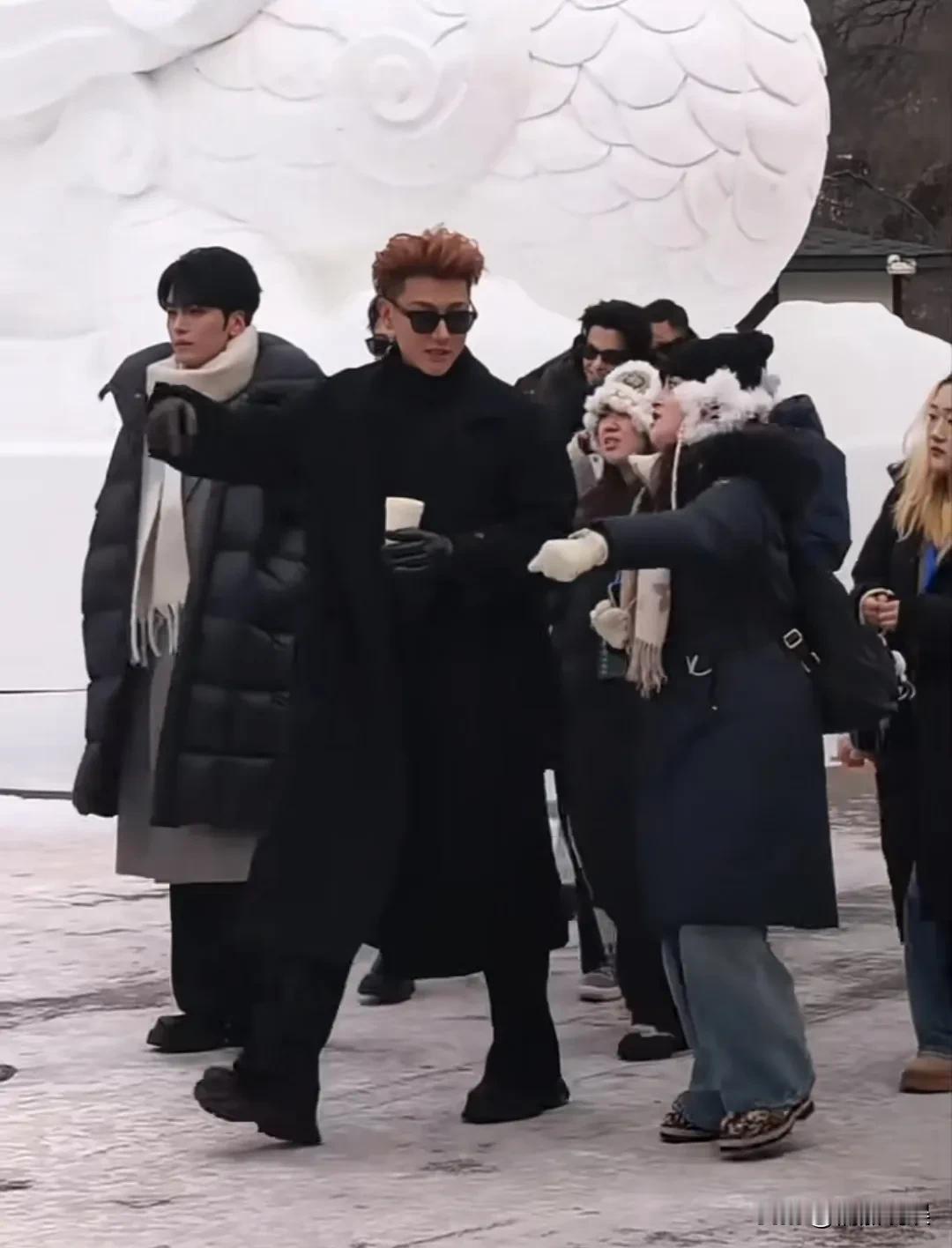 果然啊，男团出道的就是帅，随便一减肥，就帅回来了。黄子韬，黄晓明，王鹤棣，邵子