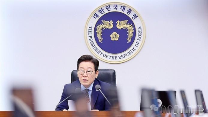 韩国：愤怒的吼声韩国又有人利用中国国庆节和中秋节搞反华游行，总统李在明10月