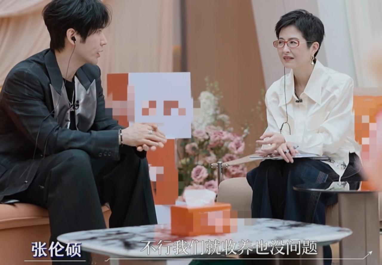 55岁的钟丽缇，人生卡在生第四胎上了钟丽缇55岁还在备孕第四胎，医学说几乎不可