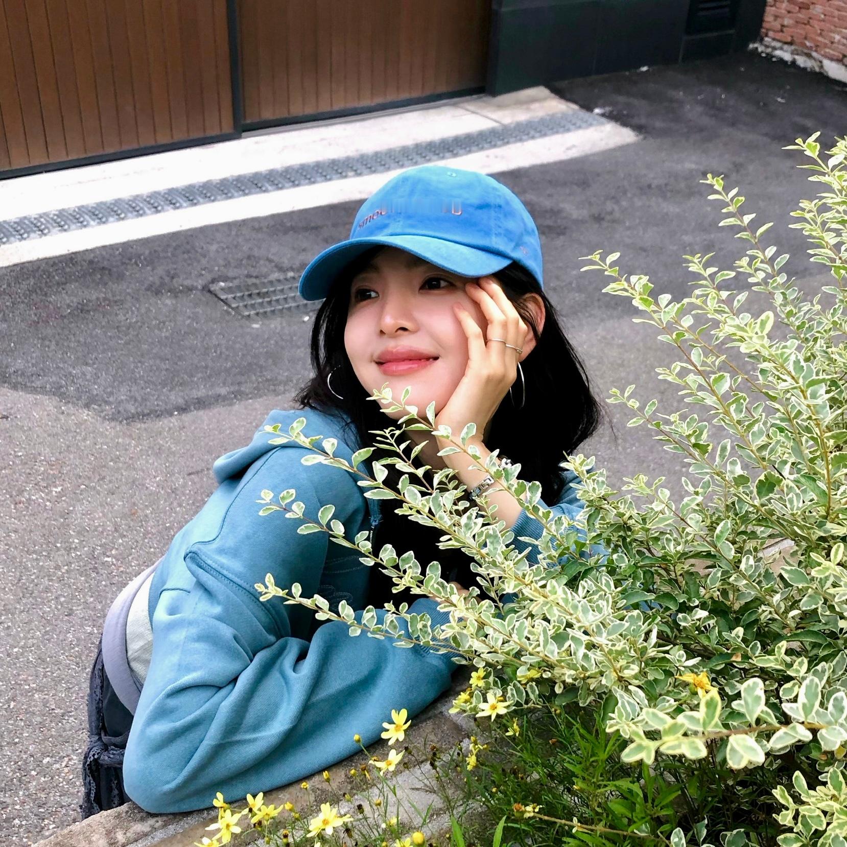 章若楠｜头像背景图搭配⋆｡°🫐˚✩​​​​​​​​​🍃​​​
