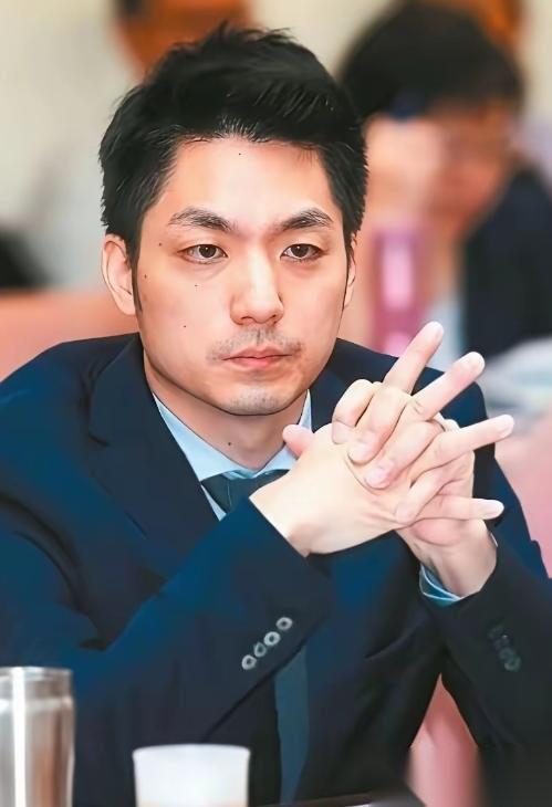 蒋家后人铁腕发声！两蒋棺椁定址奉化归葬，落叶归根击穿台独妄想蒋氏嫡系后人公开打破