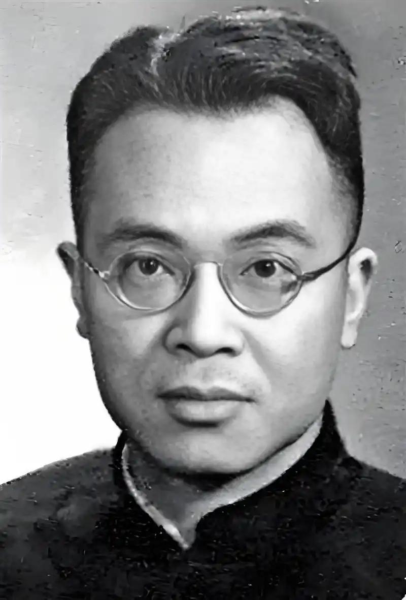 一位年届六旬的退休老教授说：“美丽压根不值钱，十个女人里，就有一个长得好看的；三