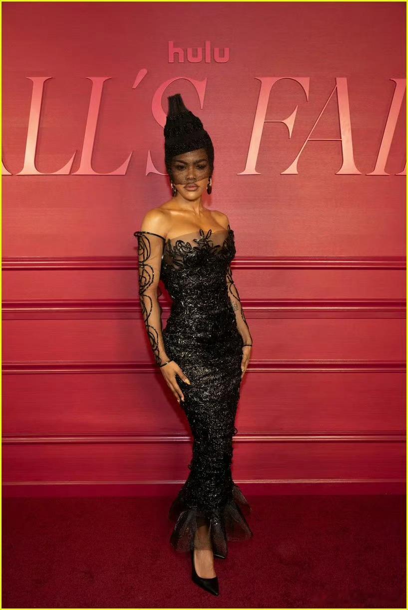 好好的ArmaniPrivé2017秋冬高定你加什么鱼尾啊​​​