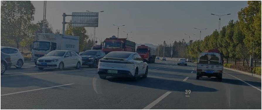 第一：别哭，要笑。因为凡事发生必有利于你。第二：你如果真想知道他为什么会这样，你