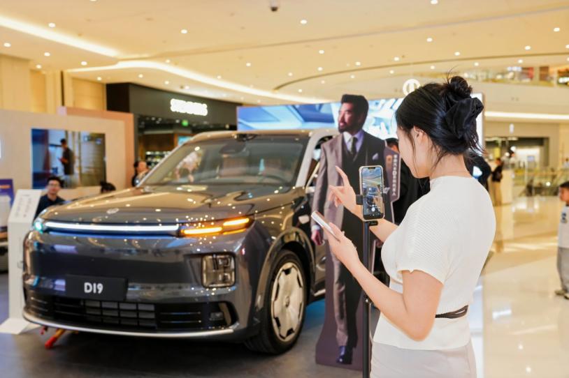 22万和29万的四驱SUV，差7万！到底该选哪个？经常有人问我，同样是全尺寸S