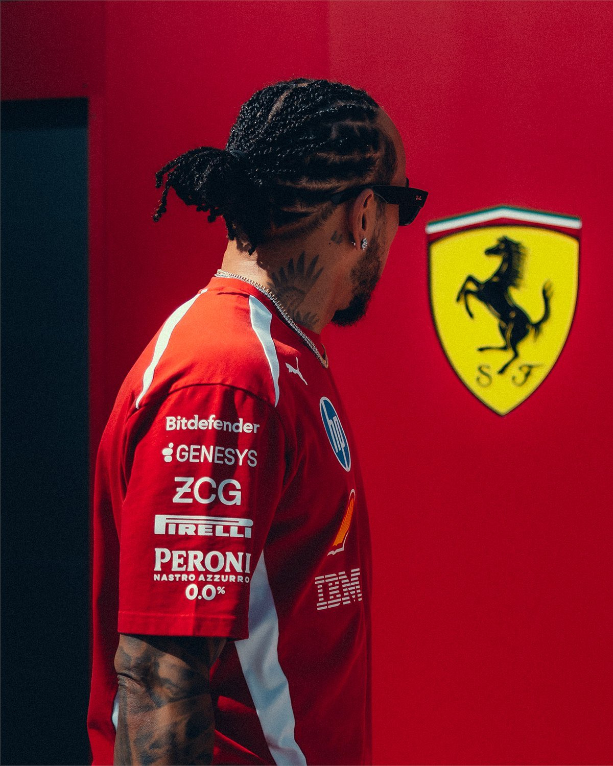 F1汉密尔顿对SF-26感到满意，他表示：“到目前为止，赛车的表现真的让我很兴