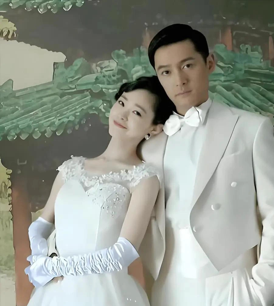 胡歌曾让宋轶“别演”。原话是：“这不是戏，别演，你心里怎么想就怎么做。”宋轶自己讲过，胡歌是偷偷告诉