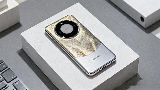 华为Mate80全系支持3D人脸[？？？]3D人脸识别基本上可以无感无延迟解锁进准