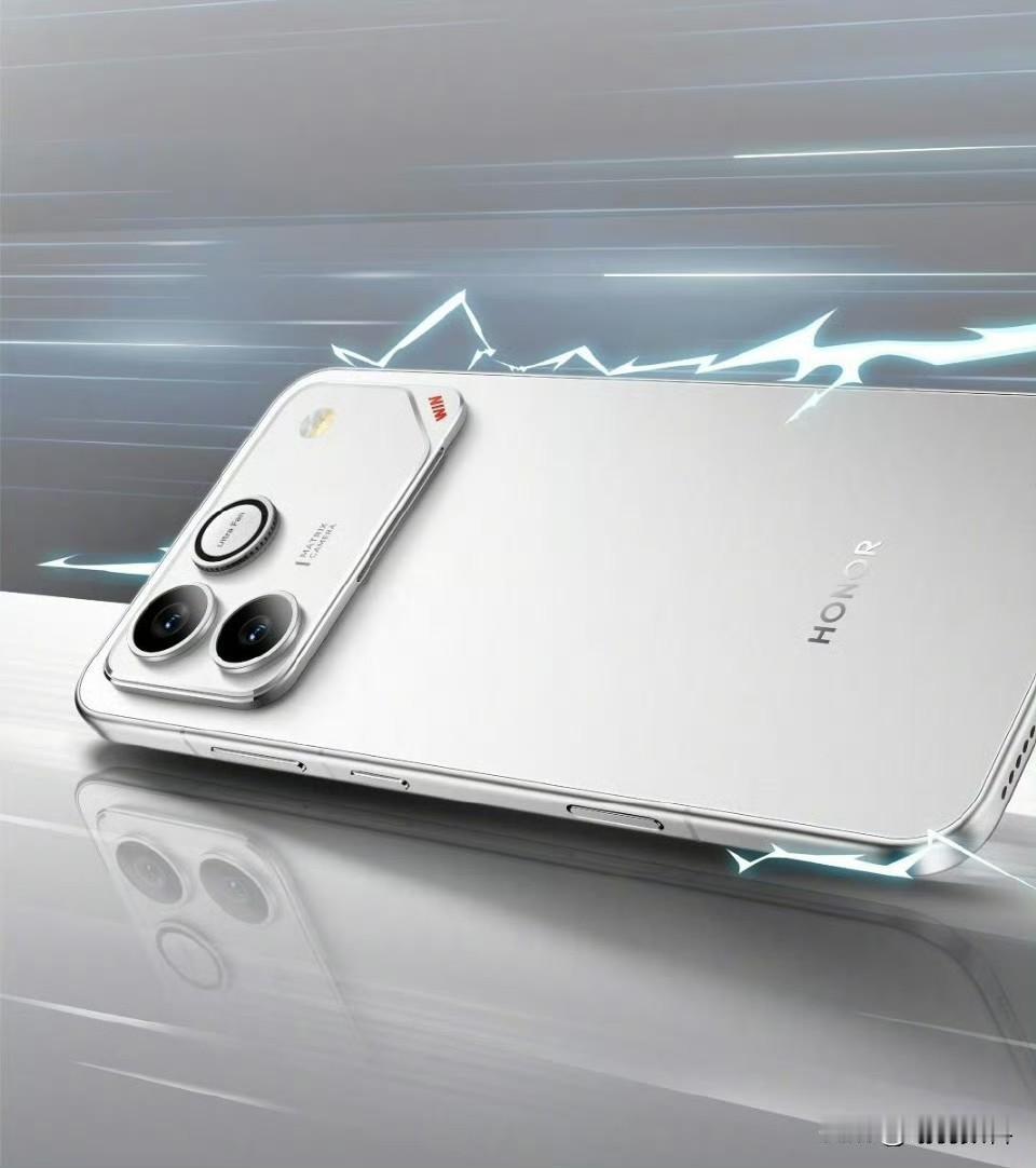荣耀win系列杀疯了这款手机有明显标志就是后置风扇1万毫安大电池2599