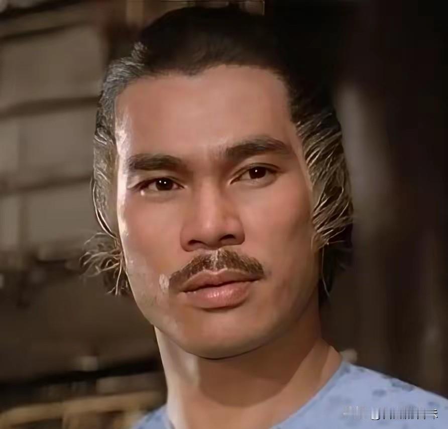 陈观泰的感情生活十分精彩，活了80岁，一生经历四段婚姻，几任妻子都容貌出众。