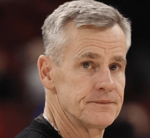 据报道，公牛不仅希望继续让比利-多诺万担任球队主教练，而且多诺万预计还将在球队寻