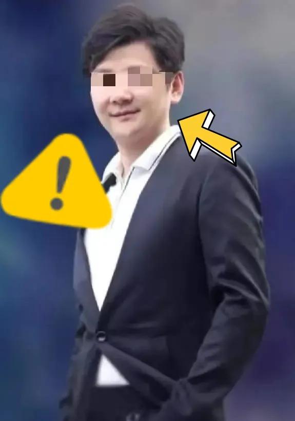 想不通，真的想不通。一个大学老师，开着宝马，在自己学校里，把一个走在人行道上的