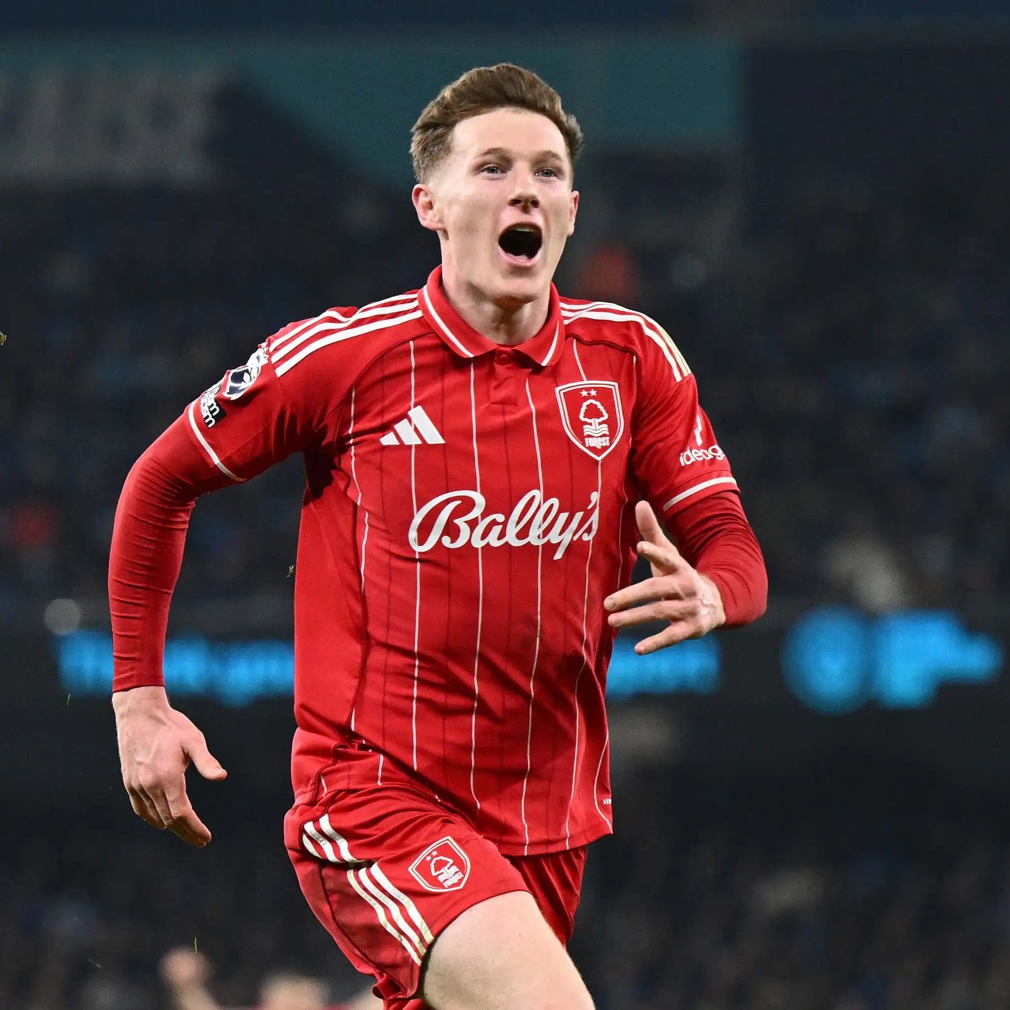 罗马诺：曼城正在与埃利奥特·安德森的经纪人进行深入谈判，询问有关情况。曼联非常喜