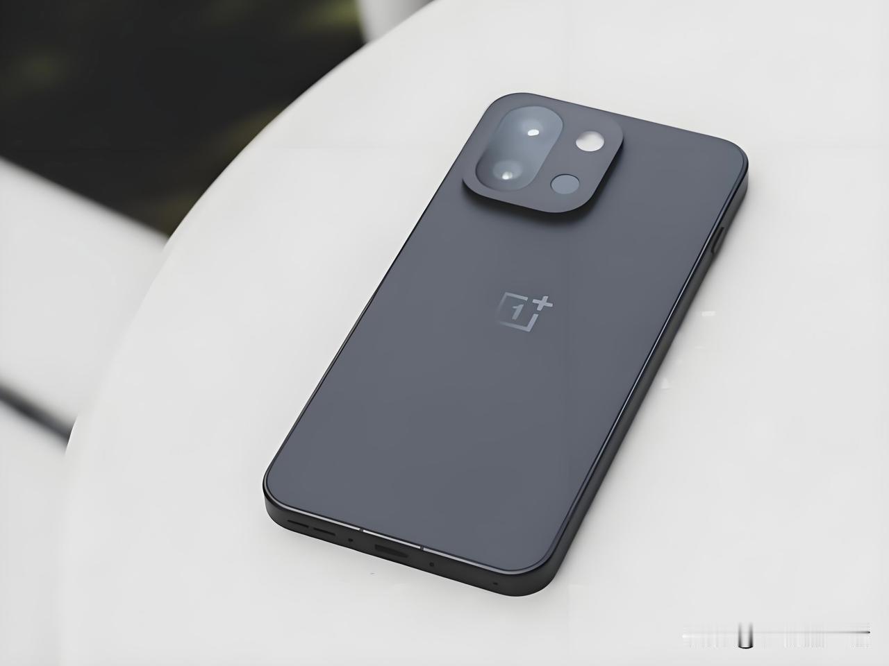 据透露，一加16作为下一代全能性能大旗舰，采用1.5K+240Hz京东方旗舰定