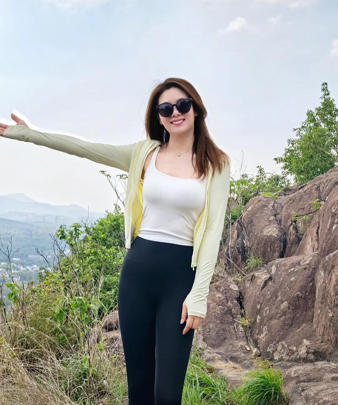 拥抱自然，享受阳光，做最美的自己！🌞🌿💃