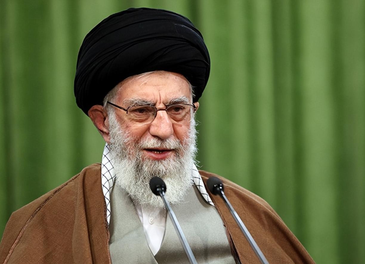 伊朗要是真被美国搞垮了，对咱们影响可不小。别看离得远，它可是咱们关键的石油来源，