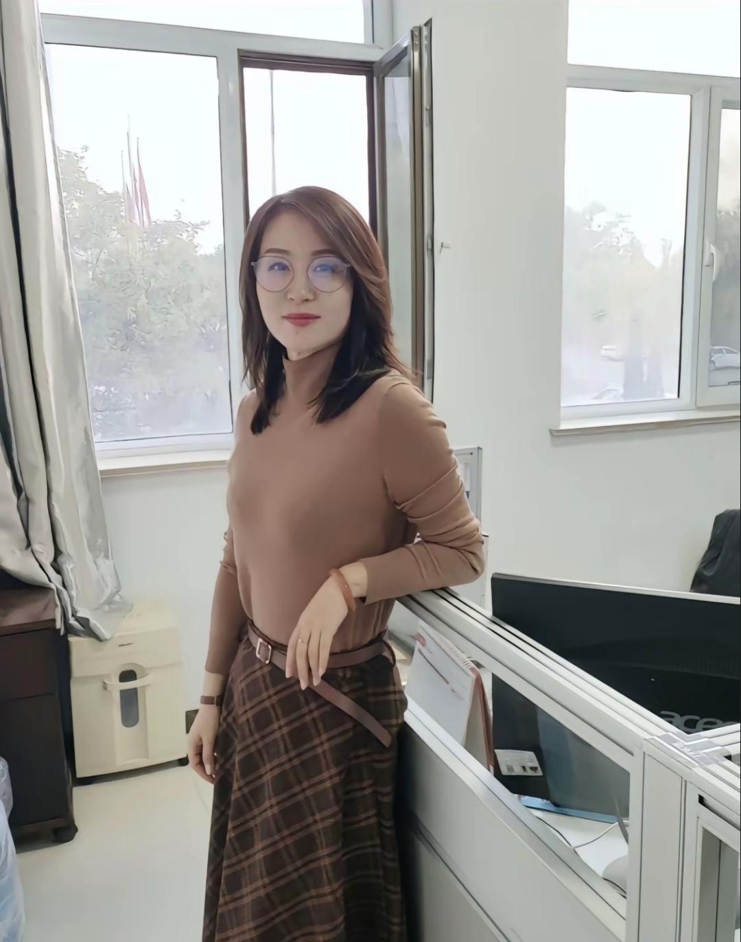 你发现没有，上班的时候，真的不容易生病，哪怕你的工作一点也不忙，就是在那