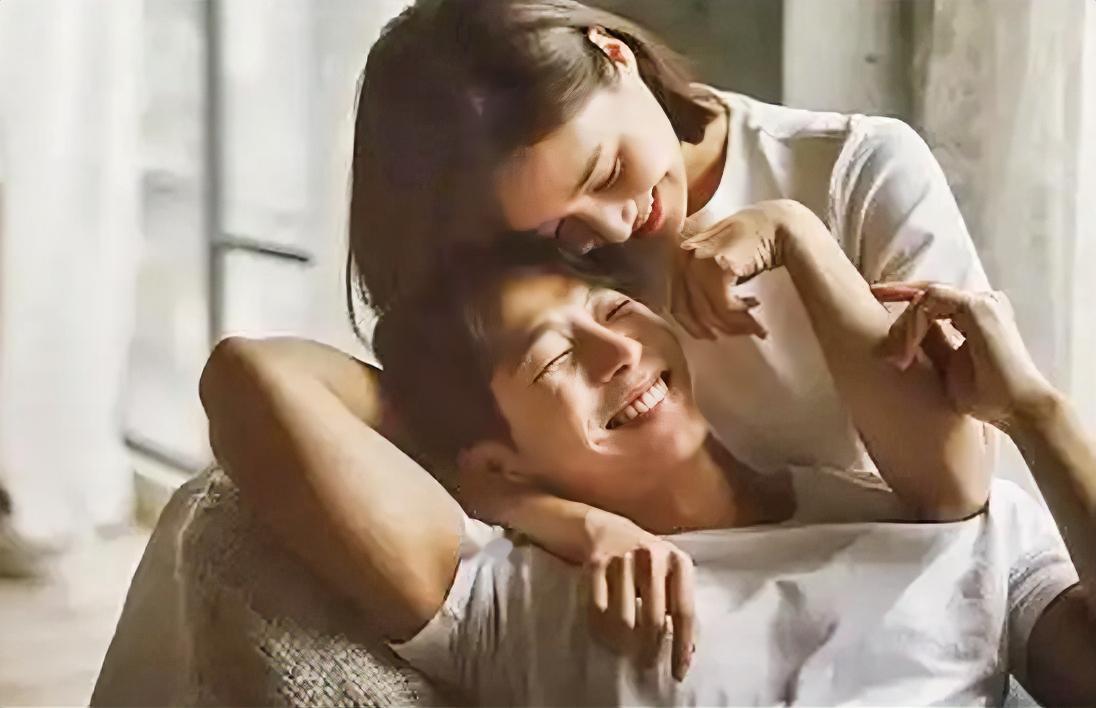 最近刷到一段话，大概意思是说两口子过日子，就得把老公当闺蜜处。跟他在一起根本