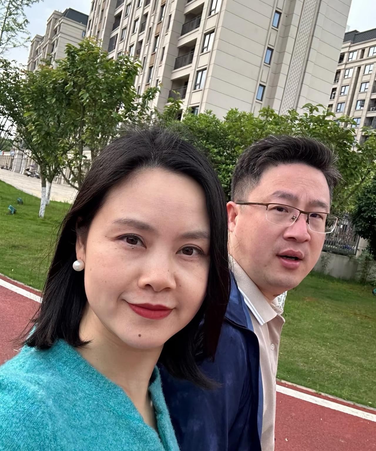 我被老公气笑了[笑着哭]他78年的，48岁，去年被裁后一直没找到合适的工作。昨天他
