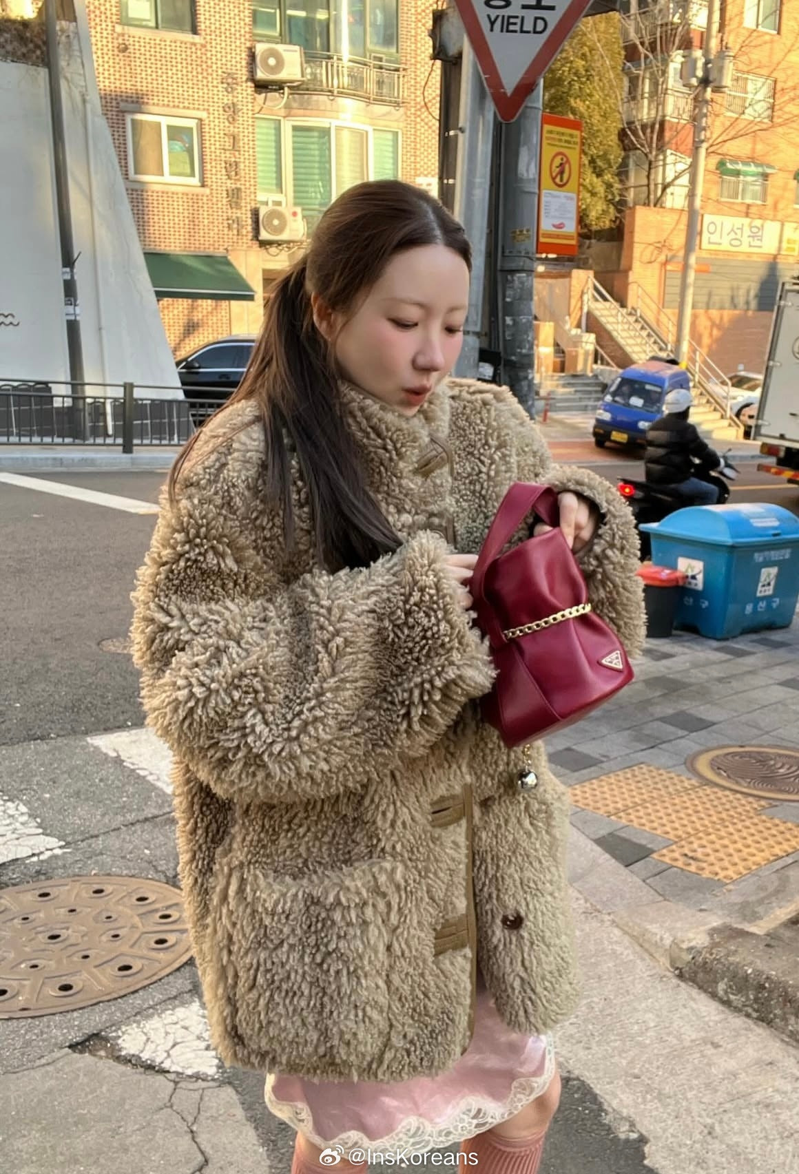 穿搭分享连续更新第2698天韩国时尚女生日常搭配周一来啦韩系穿搭超能新星汇新星