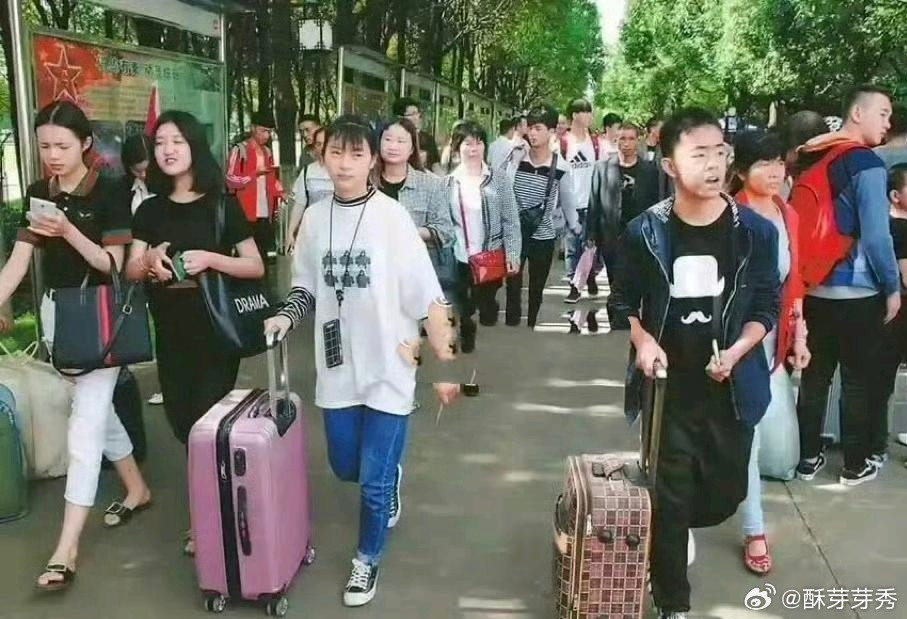 以前的大学生VS现在的大学生……