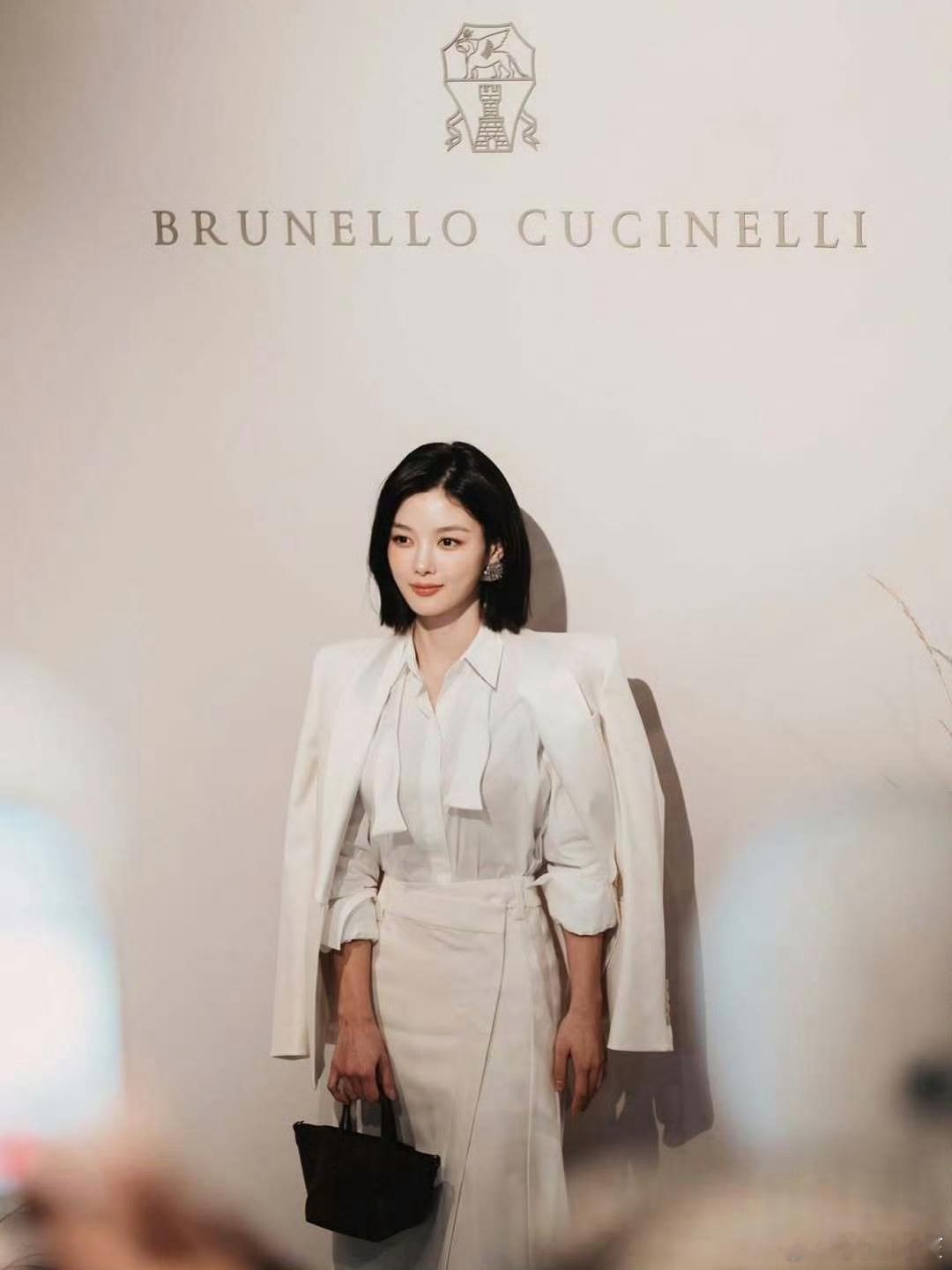 金裕贞真的不再是小孩样子了……我一直觉得她就是韩国赵今麦来着