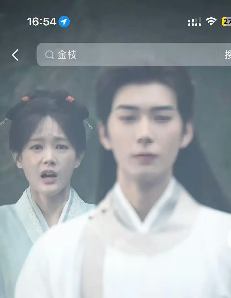 李一桐长这样了……现在还和白鹿像吗？