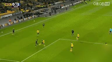 英超手球判罚罗生门：裁判的哨子，到底听谁的？