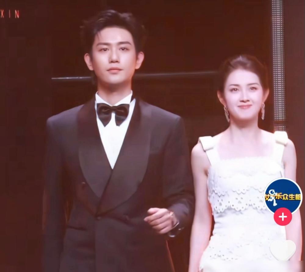 发现了吗郭宇欣很旺男主每一个跟她搭档的男演员都红了昨晚的红果创作者大会跟郭宇欣同