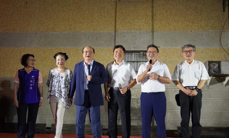 “卢妈二子”站台郝龙斌台中政坛观察：卢秀燕支持郝龙斌国民党主席选举倒数，候