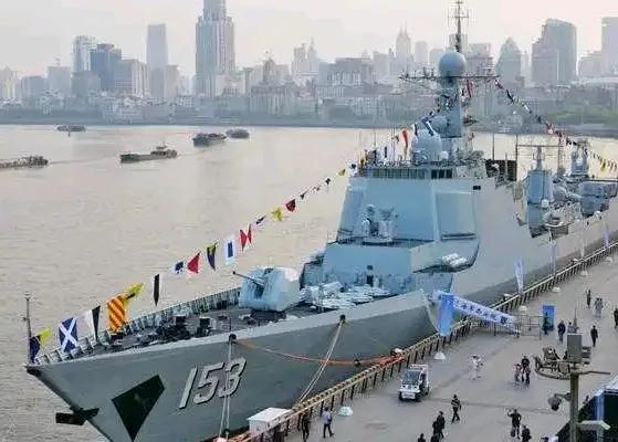 052C、052D中国海军两型相控阵雷达驱逐舰，总计建造了40多艘。如果没有后期