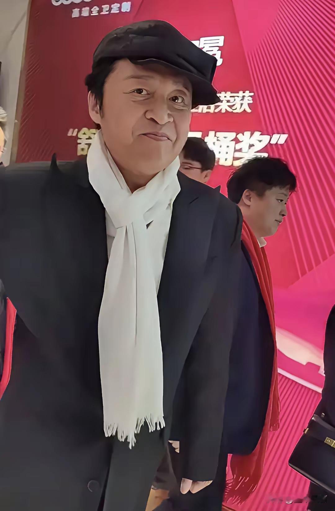 有点不可思议啊马景涛老的让人看猝不及防这和年轻时候的模样相差甚远男神终究还