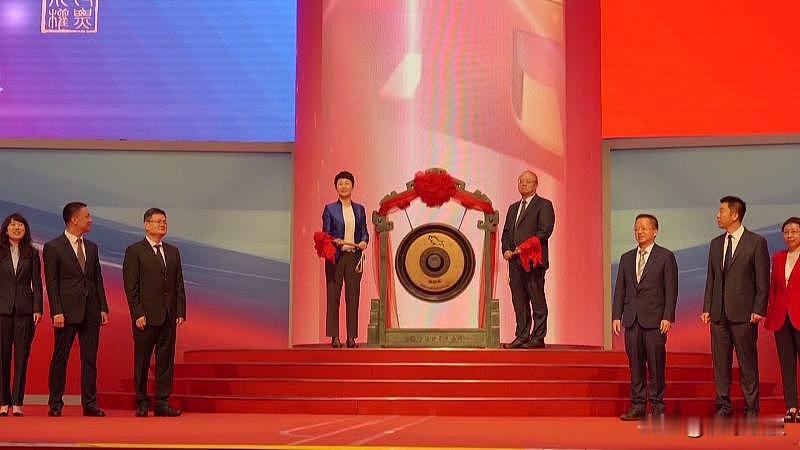 证监会重奖“吹哨人”，银行内部的“惊天雷”谁来爆？9月18日，证监会干了