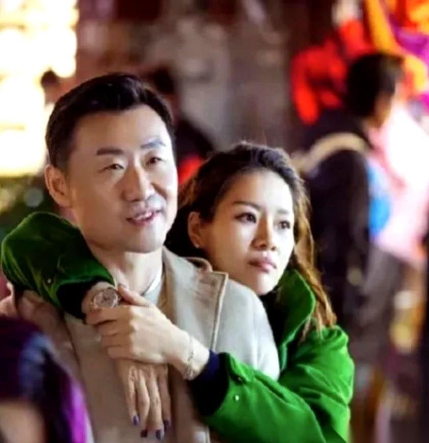 刷到李娜和姜山，我真的一整个愣住。结婚15年，从不做饭。公婆不叫爸妈，叫“伯