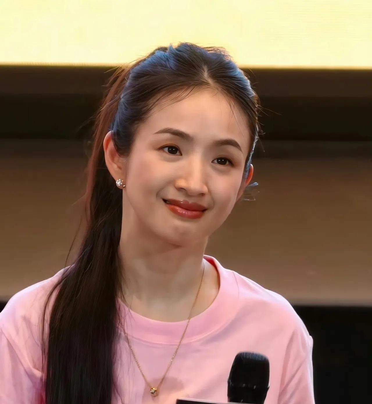 近期林依晨的状态，给所有女人提了个醒儿，你可以生孩子，也可以结婚，但请你记住一定