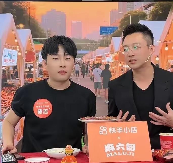 汪小菲终于是露面了！直接空降官旗！最关键的是带着新品来了！直面问题，解疑答惑！