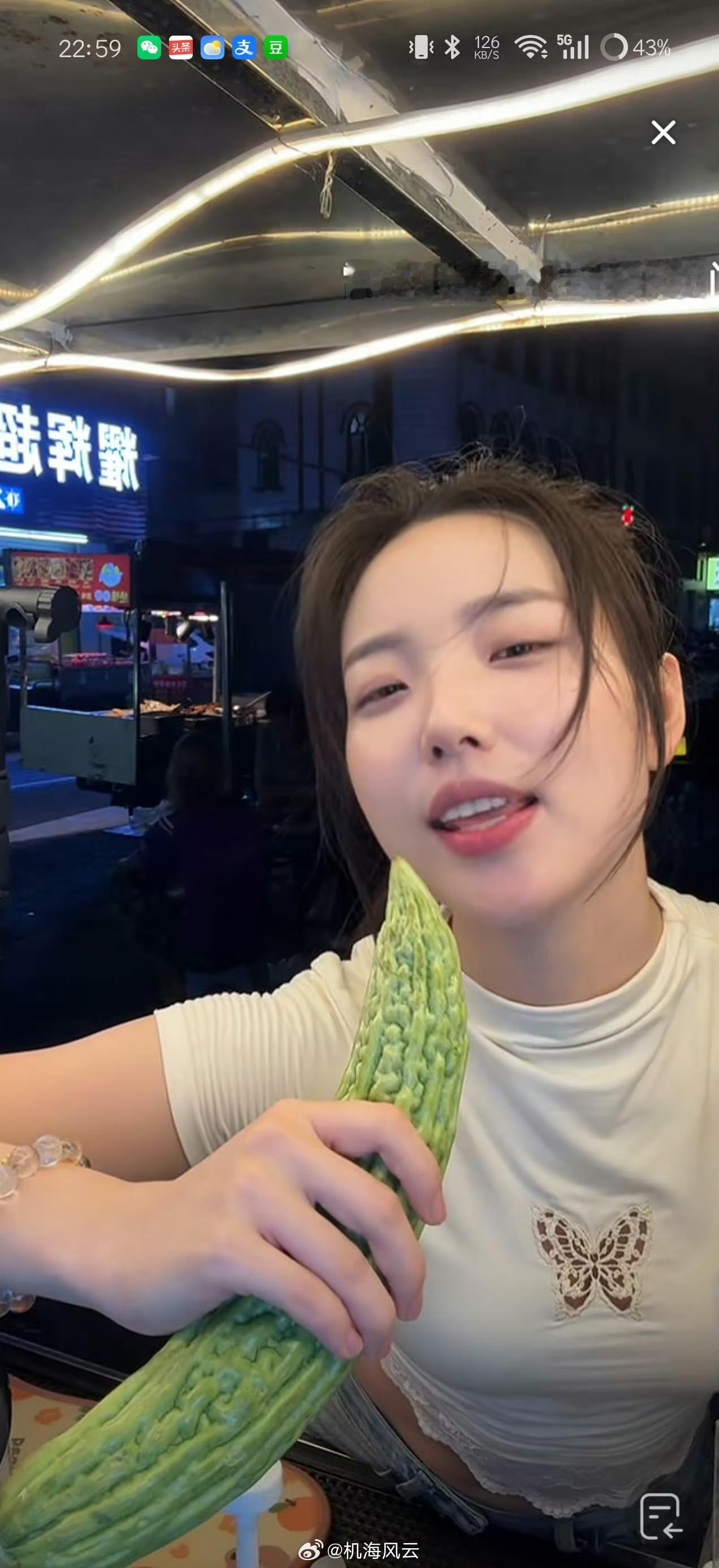 这个东莞长安镇，卖手打柠檬茶的小姐姐，有成为网红的潜质﹣﹣才艺、颜值、表达欲占齐