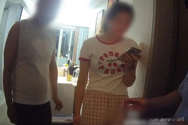 浙江宁波，女子准备出去旅游，在平台上找了个陌生网友说拼房，400元的房间，她只要