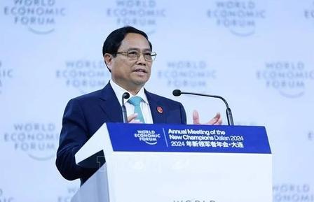 中国不欠任何国家的！达沃斯论坛的公开场合，越南总理把中国帮助越南完成工业化升