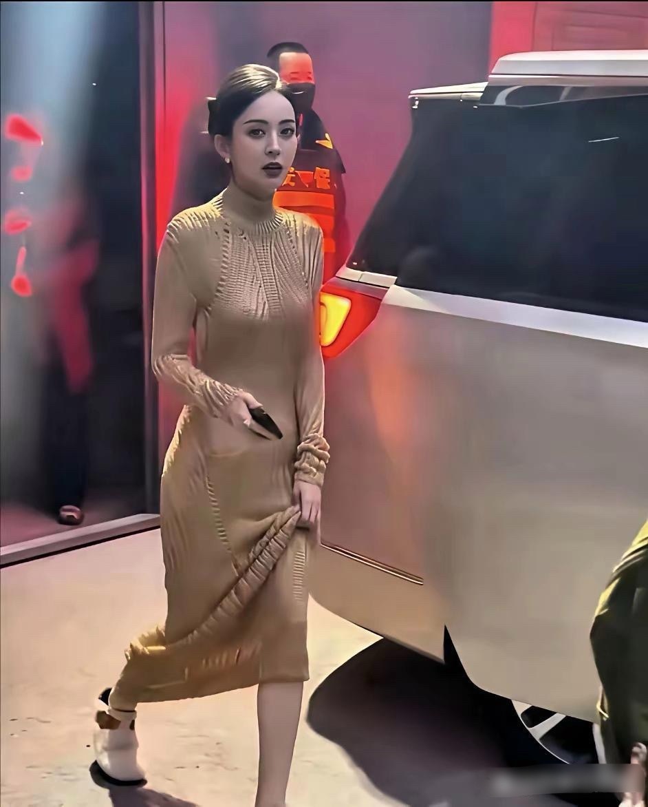 古力娜扎也太瘦了吧！