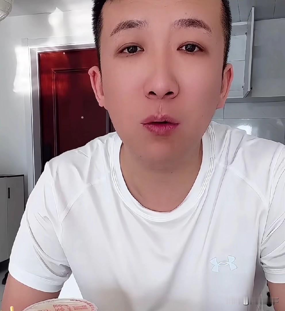 “源佑手”会议早定规划，鹏gg否认蹭刘一手热度， 昨天