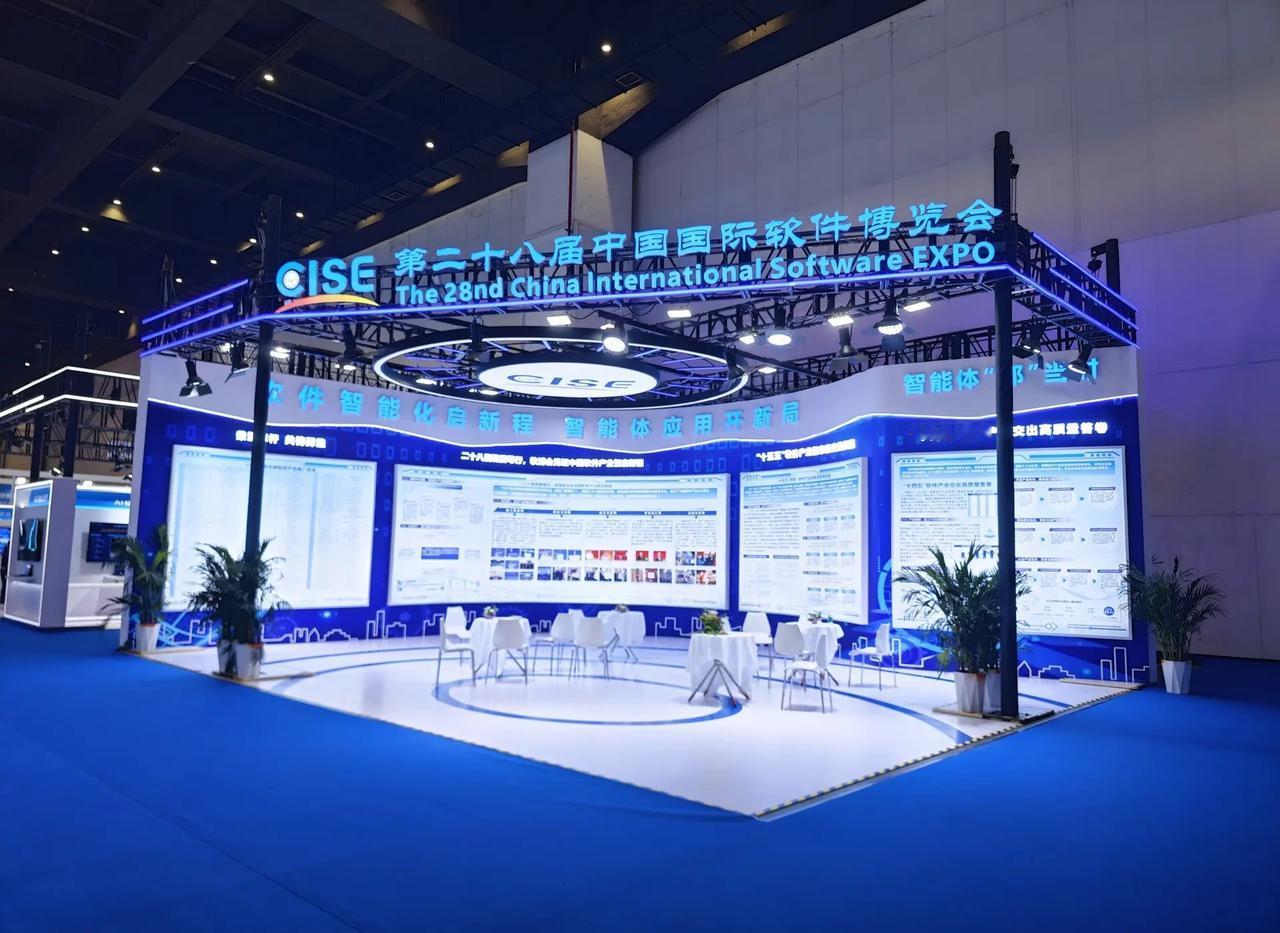 逛完展会的一点真实感受✨。逛完这次展会，我发现到场的基本都是中国移动、电信这类通