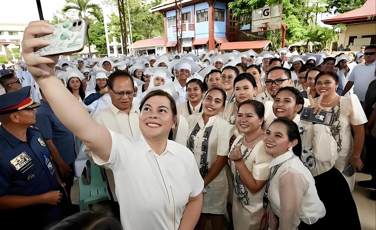 万万没想到，萨拉出手快如闪电。前两日，菲律宾副总统萨拉的团队出手，数十名律师