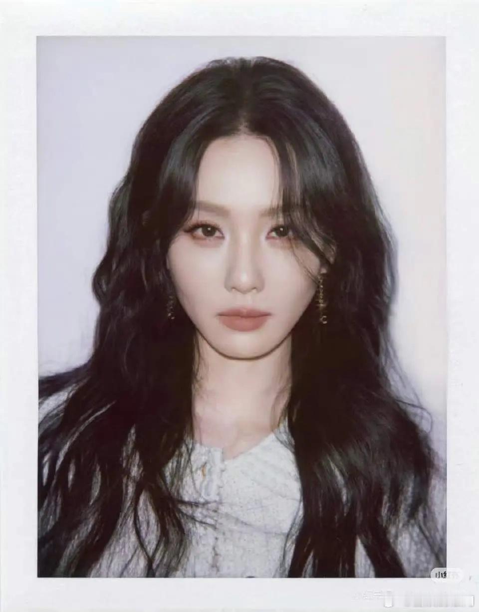 女星撕拉片对比🈶，刘诗诗、古力娜扎、欧阳娜娜、虞书欣，来康康你觉得哪张好看[哇