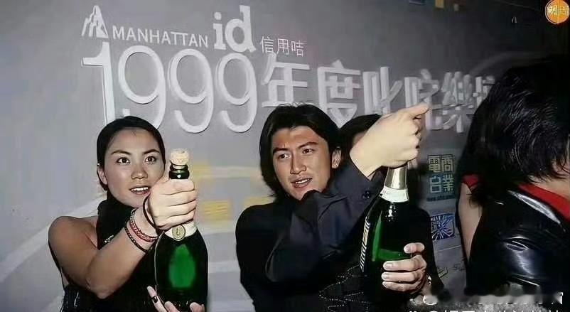 你相信吗，这时候的谢霆锋才19岁，王菲已经30岁了