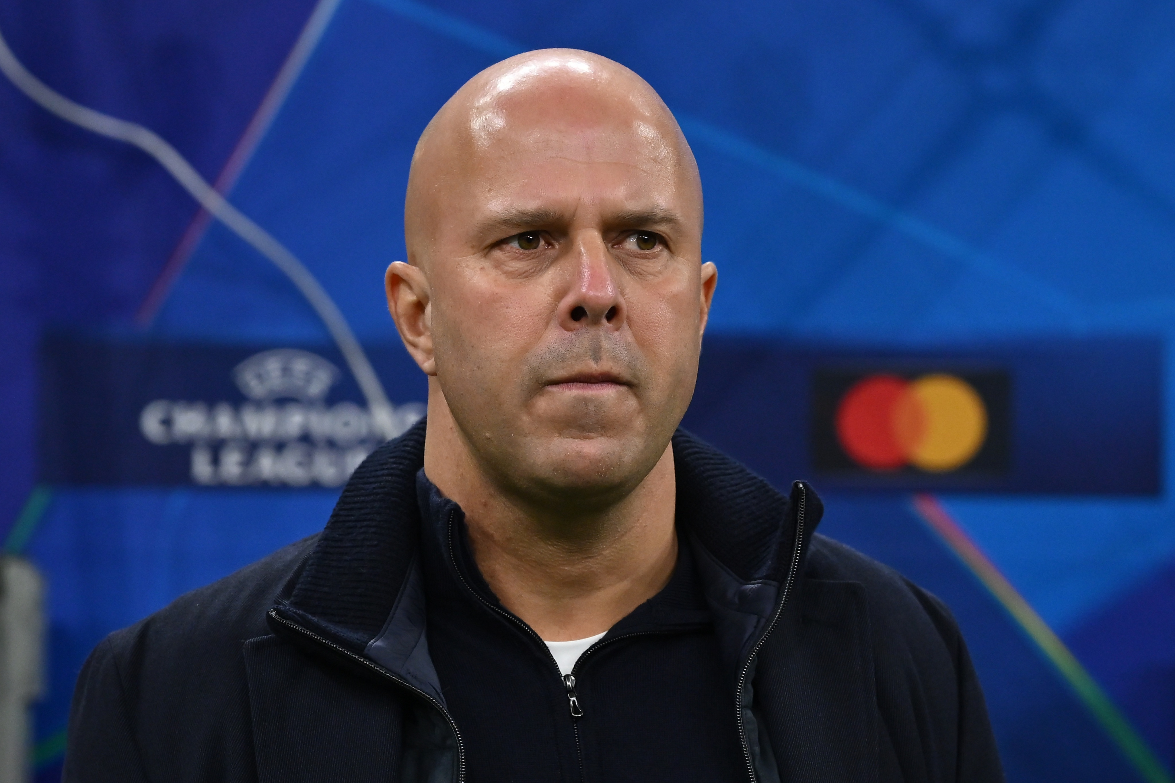 又来? 英媒: 斯洛特夏窗曾因用人与休斯冲突 他拒绝使用恩古莫哈